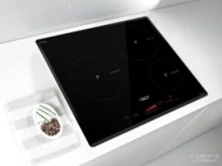 1. Bếp từ Chefs EH IH545 sử dụng mặt kính Schott ceran cùng linh kiện điện tử hàng đầu của Đức