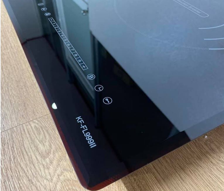 2. Bếp từ Kaff KF-FL999II sử dụng mặt kính Eurokera (k ) được làm từ chất liệu gốm thủy tinh