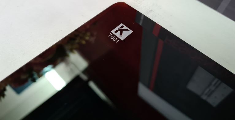 1. Bếp từ Sevilla SV-T44 sử dụng mặt kính Kanger có có chất lượng cao, rất cứng, bền