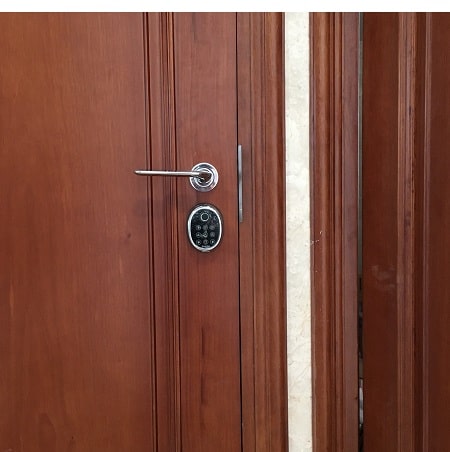 4. Khoá thông minh Kaadas M9 lắp đặt cho nhiều kết cấu cửa