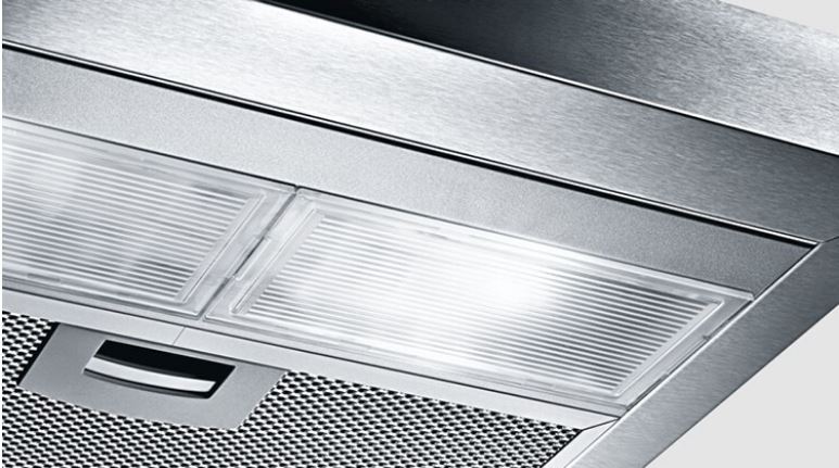 2. Máy hút mùi nhập khẩu Bosh trang bị 2 đèn halogen