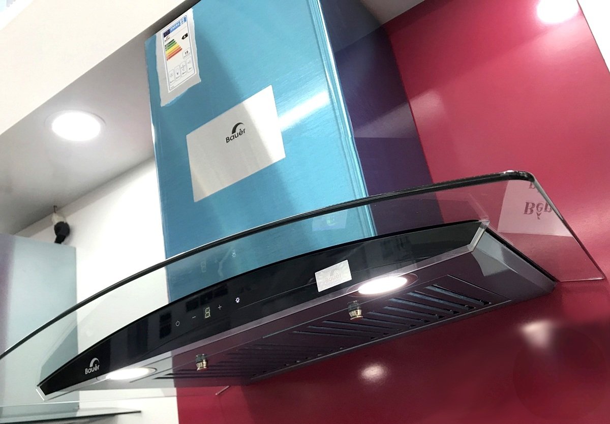 7. Khử mùi bằng than hoạt tính và ống thoát ra ngoài D150