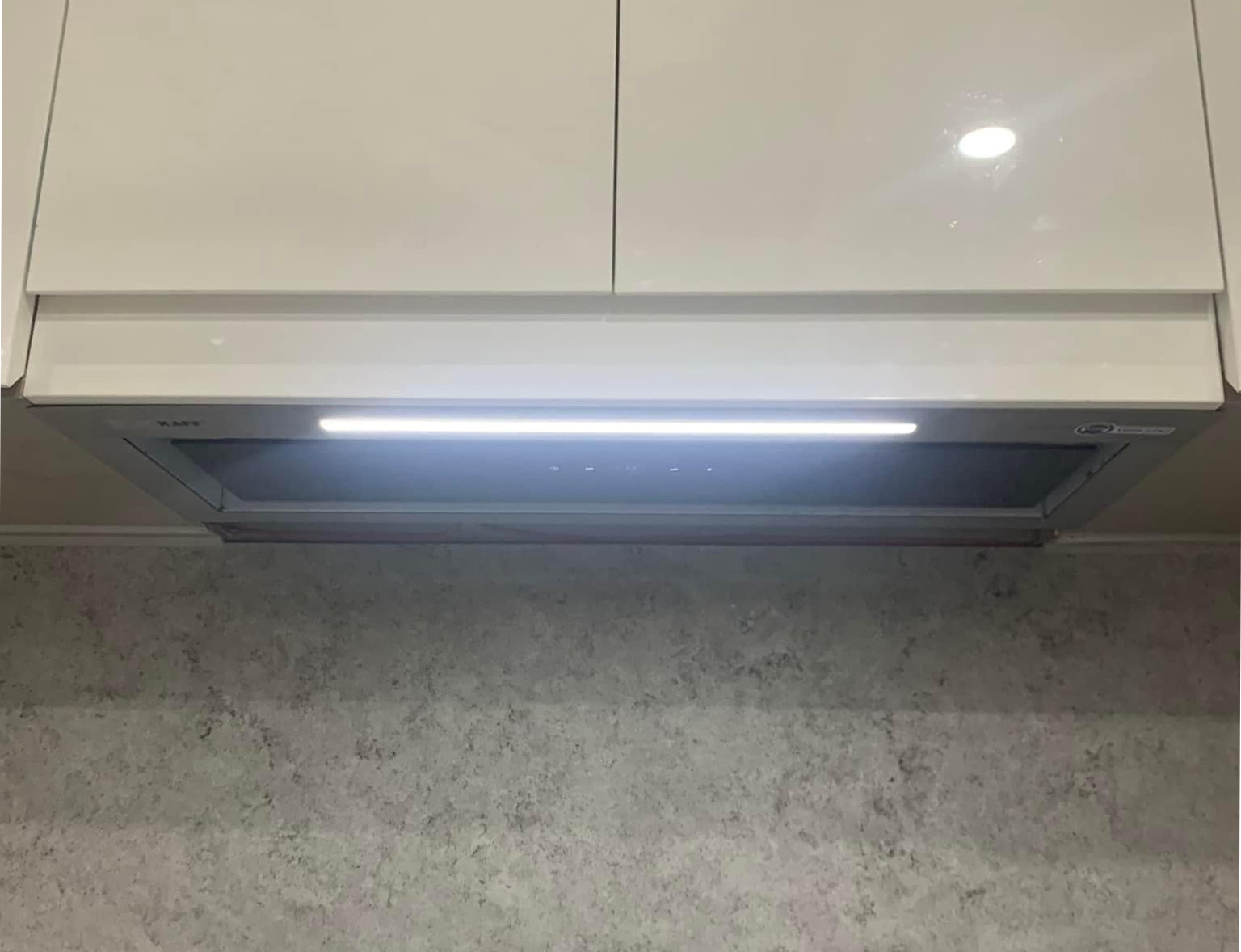 6. Máy hút mùi Kaff KF-BI80PRF khử mùi vô cùng hiệu quả