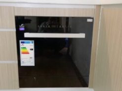 2. Màn hình điều khiển LED cảm ứng cao cấp thông minh