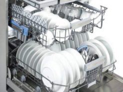 Công suất rửa 15 bộ đồ ăn Châu Âu tương tương 3-4 bữa ăn Việt