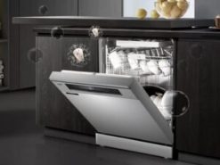 3. Máy rửa bát KAFF KF-S770TFTS cao cấp trang bị chương trình rửa tự động. 