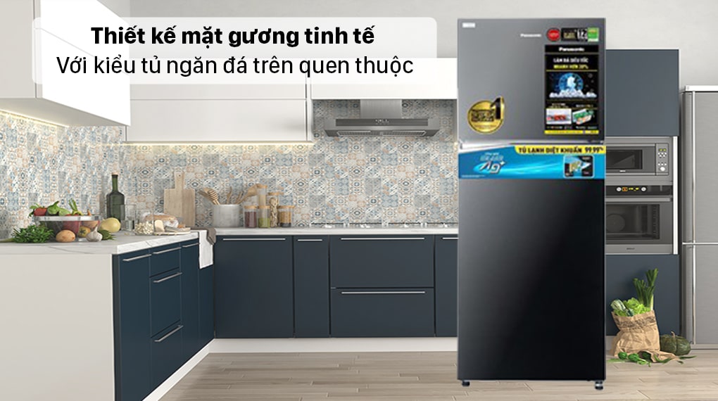 2. Tủ lạnh Panasonic NR-TL351VGMV với thiết kế mặt gương tinh tế, sang trọng