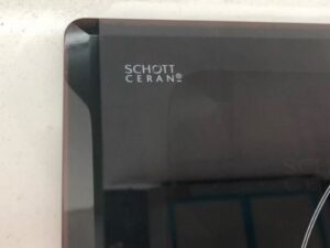 Bếp từ âm cao cấp Sevilla SV-T88S sử dụng mặt kính vát 4 cạnh SCHOTT CERAN