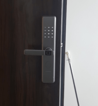 4. Khóa cửa vân tay Bosch ID 30BKB sản xuất trên dây truyền công nghệ tiến tiến bậc nhất