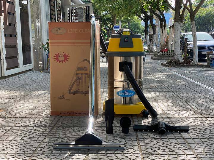 Máy hút bụi công nghiệp LifeClean LC301D có thiết kế gọn gàng, đẹp mắt