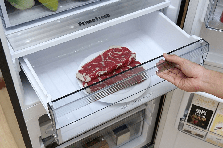 Tủ lạnh Panasonic bảo quản thực phẩm với ngăn cấp đông mềm Prime Fresh+ 