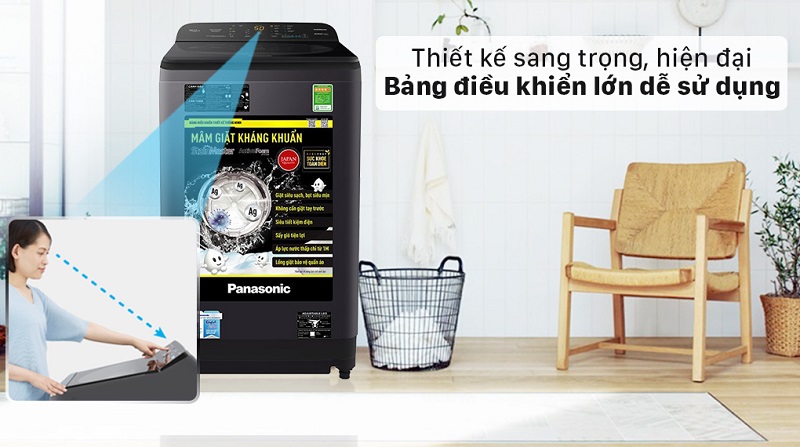 Thiết kế màu đen bạc sang trọng, bảng điều khiển lớn ở trung tâm dễ dàng sử dụng