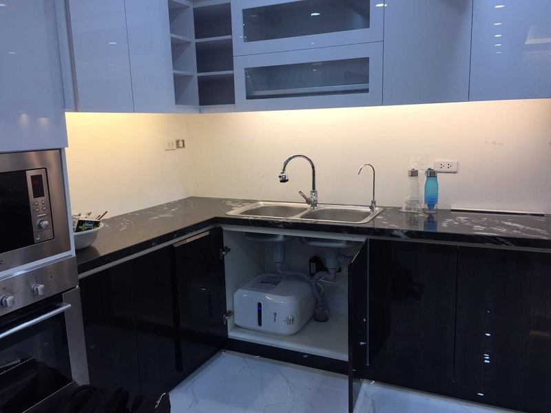 Máy Lọc Nước AO Smith G1 6 1. Hình ảnh lắp đặt thực tế sản phẩm Máy Lọc Nước AO Smith G1 tại nhà khách