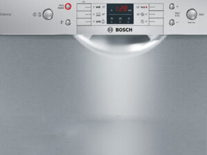 2. Các lồng rửa của Bosch SMS63L08EA được làm bằng thép không gỉ, thuận tiện cho việc xếp bát dĩa