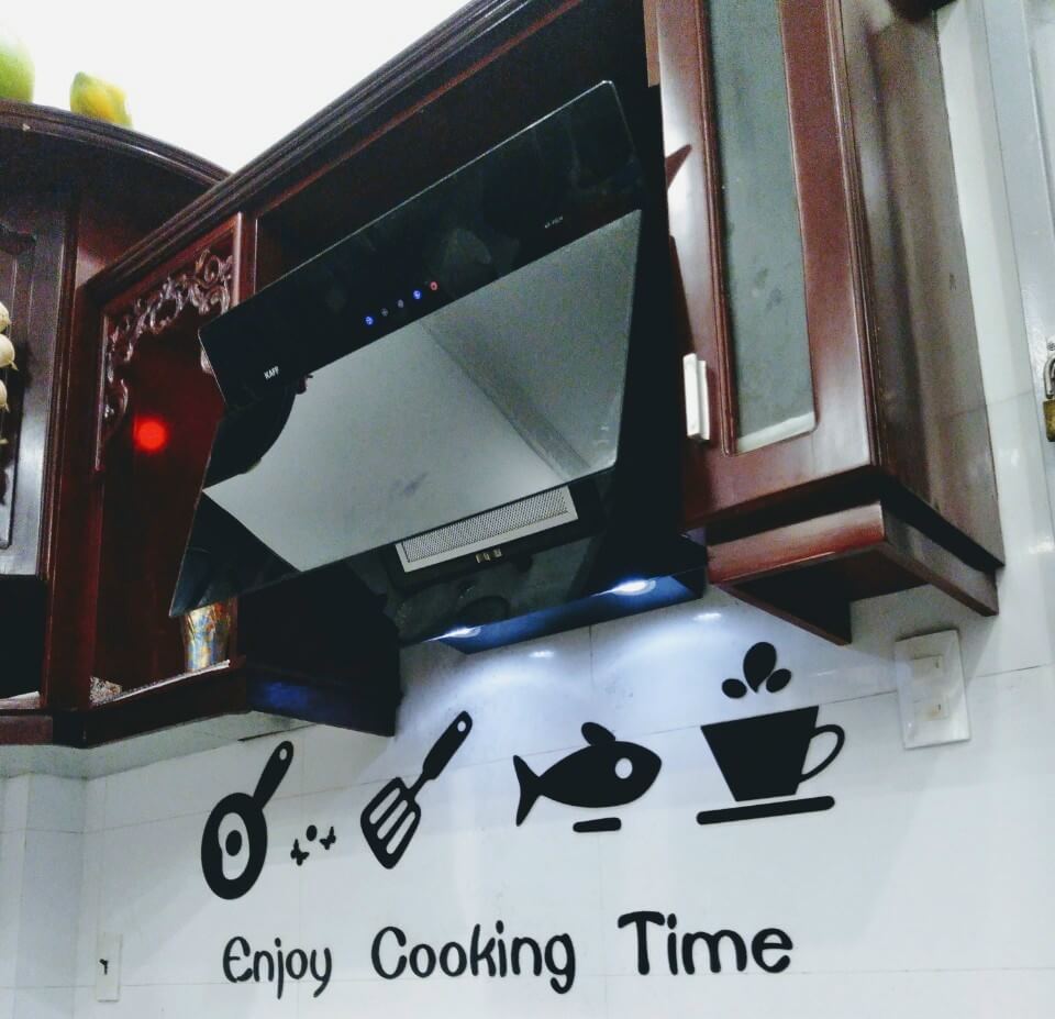 Máy hút mùi Kaff KF-70LH 8 5. Lưới lọc mỡ bằng hợp kim nhôm 5 lớp, than hoạt tính