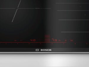 3. Bảng điều khiển của bếp từ âm Bosch Bosch PXJ675DC1E rất nhỏ gọn và tối giản