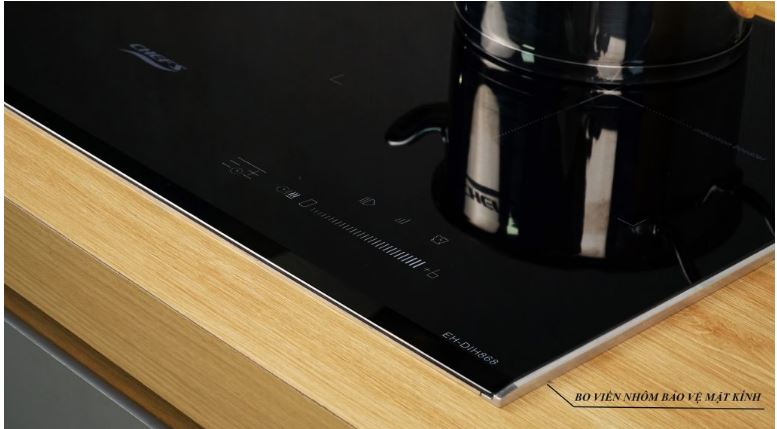 Bếp từ Chefs EH-DIH868 5 2. Bếp từ Chefs EH-DIH868 vẫn sử dụng mặt kính Schott Ceran cao cấp