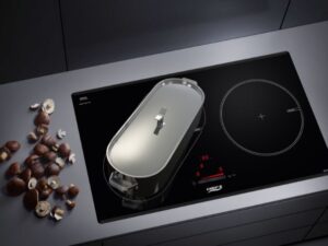 1. Bếp từ Chefs EH-IH566 được thiết kế lắp âm sang trọng, 3 vùng bếp nấu tiện dụng