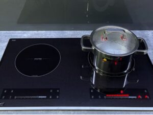 Bếp từ Eurosun EU-T210Max sử dụng mặt kính Euro Platinum sản xuất tại Malaysia