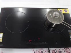 2. Bếp từ đôi Munchen GM 2285 được trang bị mặt kính SCHOTT CERAN phủ lớp Sapphire