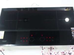 1. Bếp từ Munchen GM292IN sử dụng mặt kính SCHOTT CERAN cao cấp