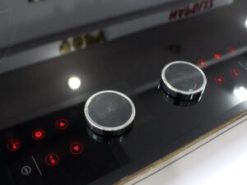 3. Bếp từ âm Munchen GM292IN sử dụng bàn phím cảm ứng led biểu tượng và núm từ tính Magnetic Knob