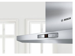 2. Máy hút mùi Bosch sở hữu bảng điều khiển phím bấm điện tử gồm 3 tốc độ