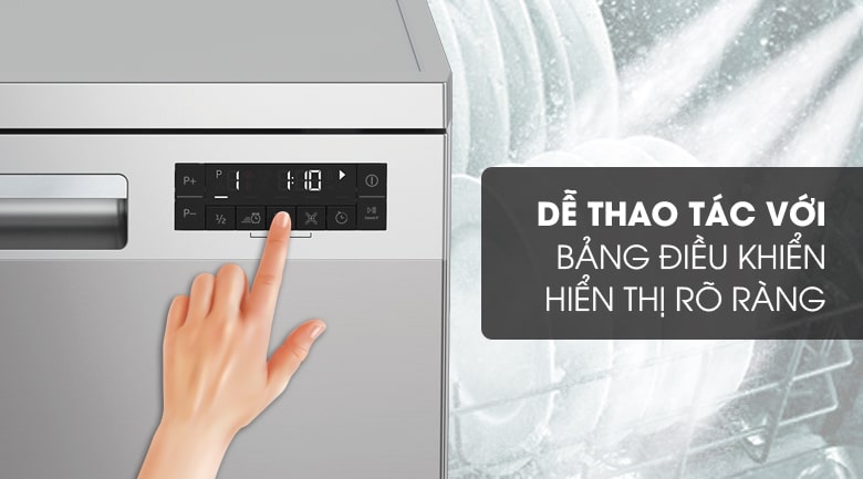 Bảng điều khiển hiển thị rõ ràng, giúp người dùng dễ dàng vận hành