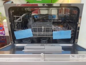 2. Sức chứa lên tới 6 bộ đồ ăn Châu Âu.