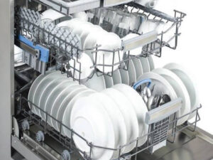 Công suất rửa 15 bộ đồ ăn Châu Âu tương tương 3-4 bữa ăn Việt