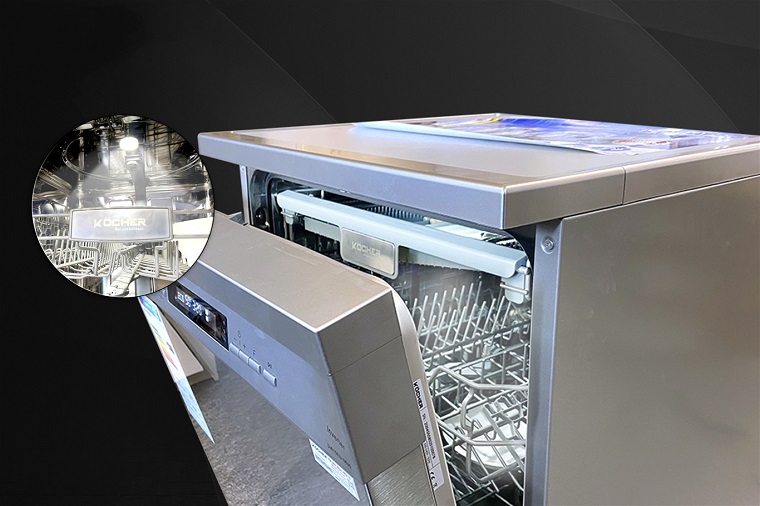 7. Tích hợp đèn Led siêu sáng bên trong máy rửa bát chén Kocher KDEU-8835.
