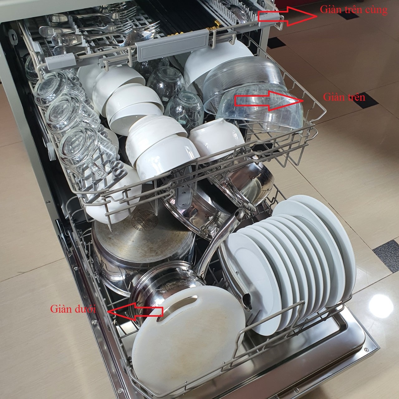 Máy rửa bát 14 bộ Texgio TG-W60F966 7 3. Máy rửa bát Texgio TG-W60F966 với 3 giàn rửa tiện ích người dùng