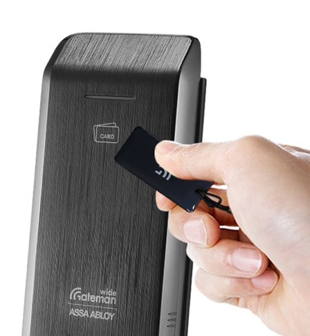 2. Khoá cửa Gateman WK-20 trang bị 2 phương thức mở khoá 