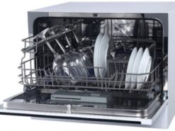 3. Khoang chứa rộng, sức chứa lên tới 6 bộ đồ ăn Châu Âu.
