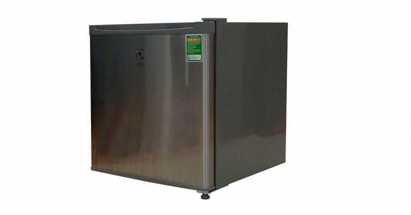 Tủ lạnh mini Electrolux 50 lít EUM0500SB 7 Tiết kiệm điện năng hiệu quả
