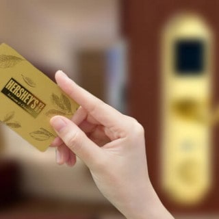 1. Khoá cửa khách sạn 5A DZK3000 mở khoá tiện ích với 2 chức năng