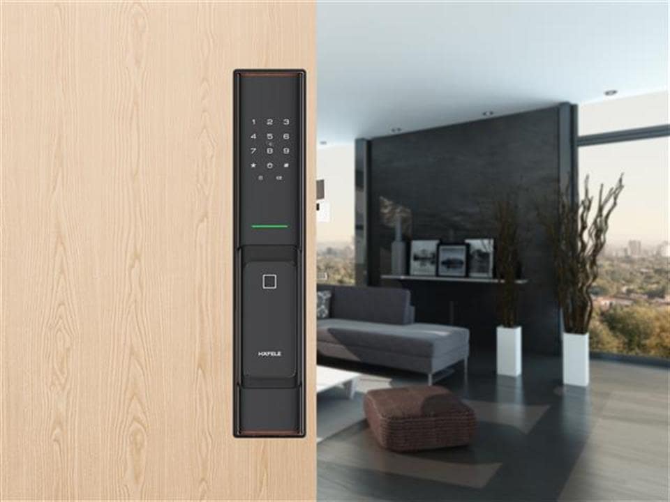 Khoá điện tử Hafele PP8100 - Vân tay, mã số, thẻ từ, Bluetooth 2 1. Lắp đặt khoá cửa điện tử Hafele PP8100 phù hợp nhiều kiến trúc nhà