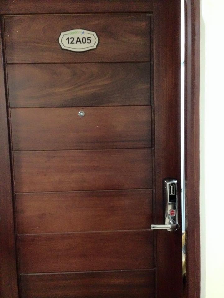 Khóa cửa vân tay ADEL US3 8908 8 7. Hình ảnh lắp đặt thực tế khoá cửa Adel-8908