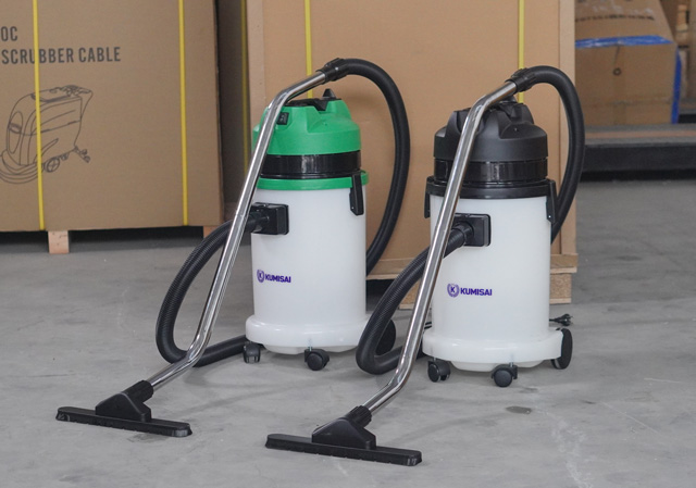 Máy hút bụi công nghiệp Kumisai KMS40 4 Máy hút bụi công nghiệp Kumisai KMS40 có thiết kế nhỏ gọn, đẹp mắt