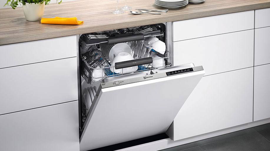 Hướng dẫn cách ngăn sự cố đọng nước máy rửa bát Electrolux