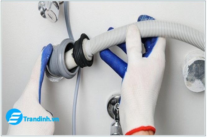 Nguyên nhân máy rửa chén Electrolux bị đọng, không thoát nước