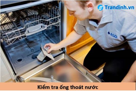 Cách khắc phục sự cố khi máy rửa bát Electrolux không thoát nước