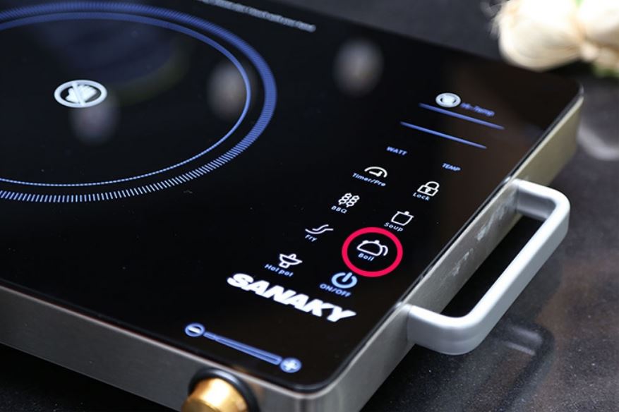 Sử dụng chế độ nấu nước của bếp hồng ngoại